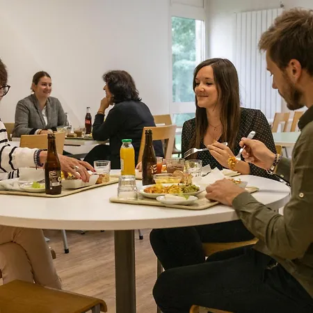 Ethic Etapes De Maine Hotel 3*